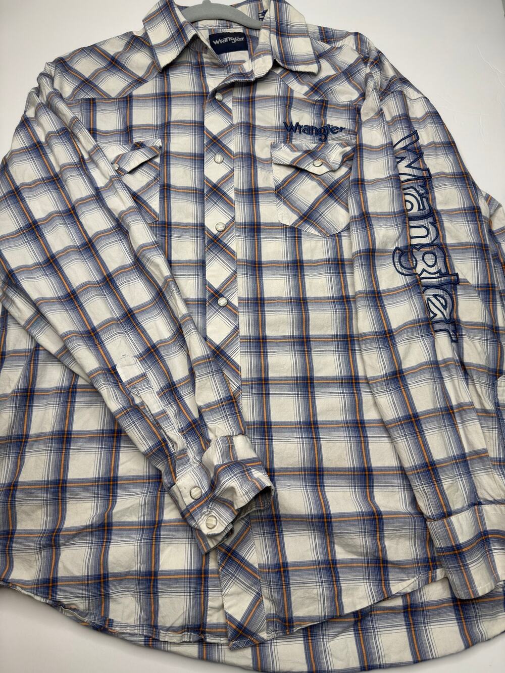 Wrangler Mens Blue Orange Plaid Western Pearl Snap Shirt Sleeve Logo Long Sleeve